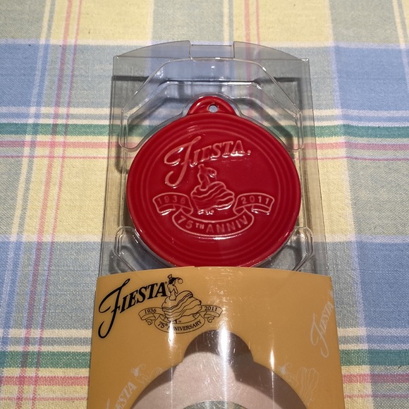Fiestaware ornament in scarlet. New in package. Never used - Picture 3 of 4